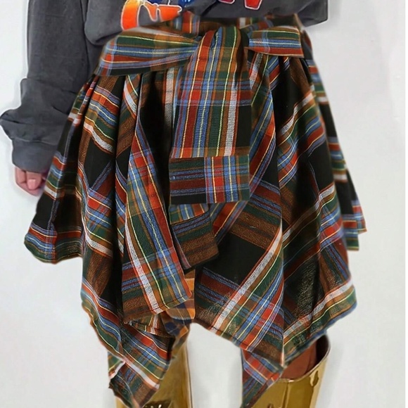 Plaid Print Stretchy Waist Asymmetrical Hem Mini Skirt - Picture 2 of 11